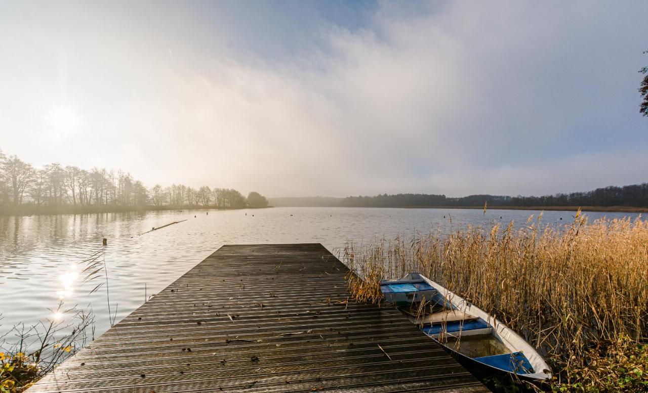 Ferienhaus-See-Sauna-Kamin-Hund Mit E-Ladestation Krakow am See Buitenkant foto